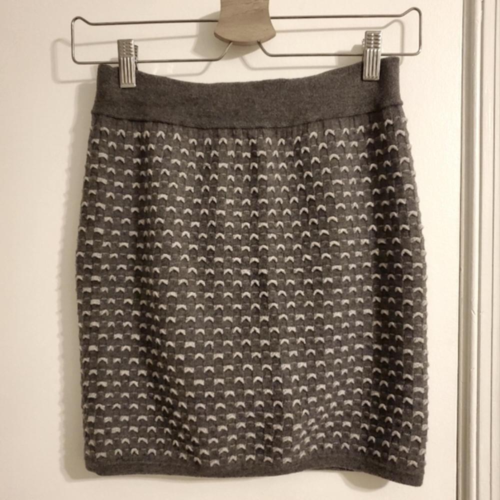 Gray Knitted Skirt Elastic waist